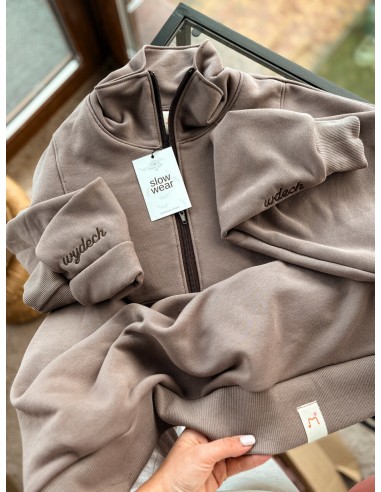 Mniej, Bluza z zamkiem i...