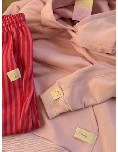 EKSPRESS Mniej, Spodnie w paski...